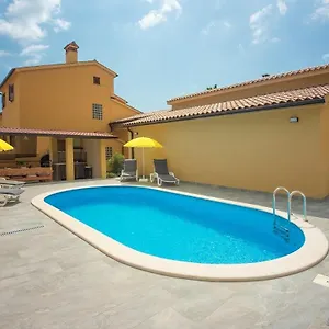  Ferienhaus Ambrosiana Kroatien